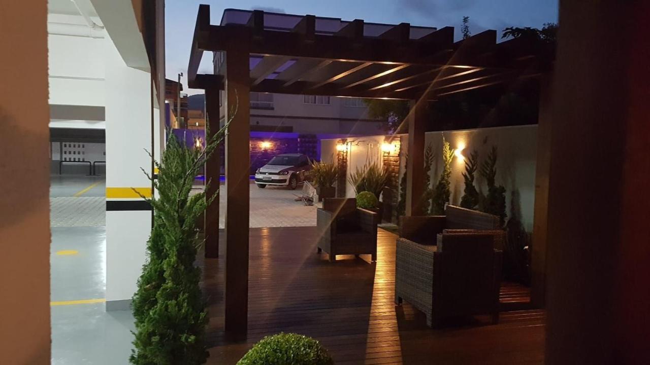 Var-101A Dpto Amplio En Condominio Cerrado Con Piscina 邦比尼亚斯 外观 照片